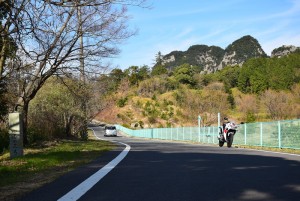 五剣山とCBR125R