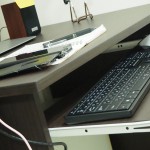 ニトリで買ったパソコンデスクが超使える！(ファウラー80)身長による適正な机と椅子の高さがあるらしい