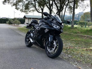 ZX-25R　バンパー　ガード