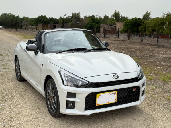 コペン　GRスポーツ　車