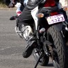 バイク乗りが無意識にやりがちな下手に見えるダサい乗り方2選：改善ポイントで安全運転を
